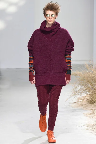 Look 2
